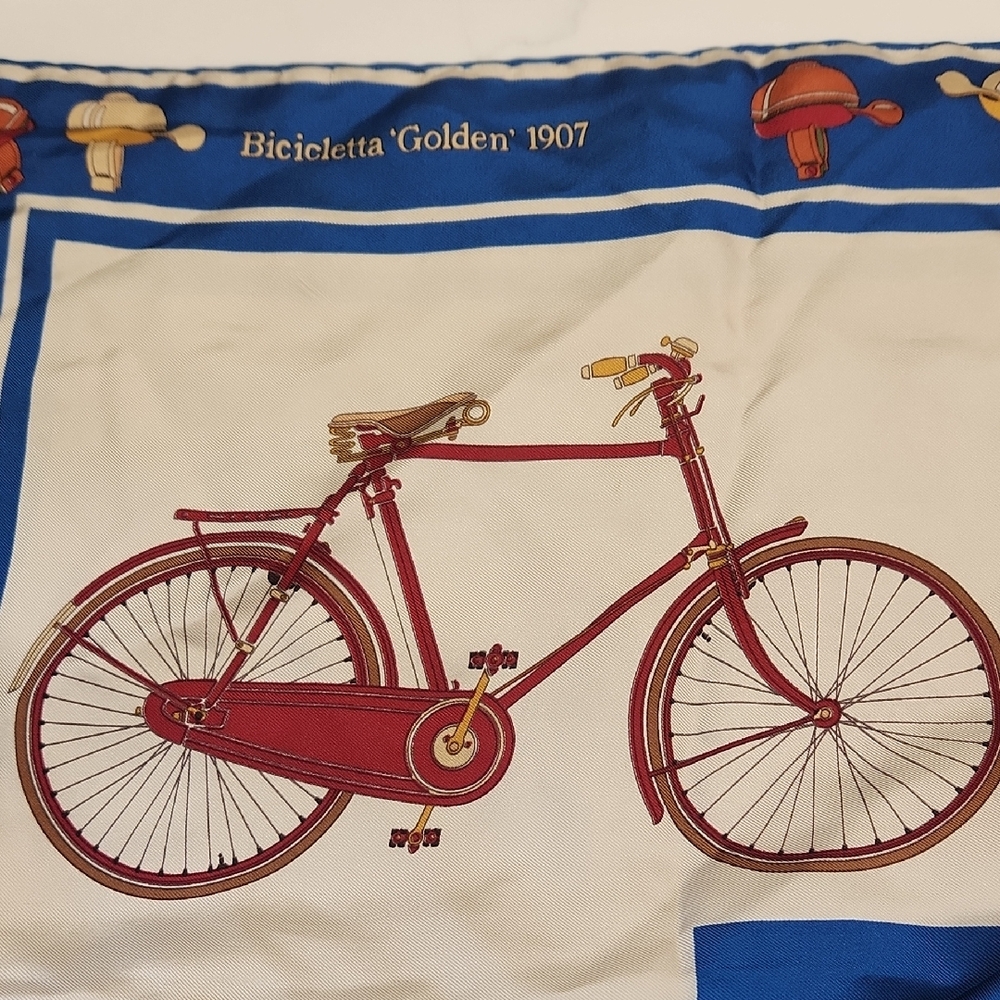 Gucci Bicycle Print 100% Silk Scarf With COA - Picture 6 of 6